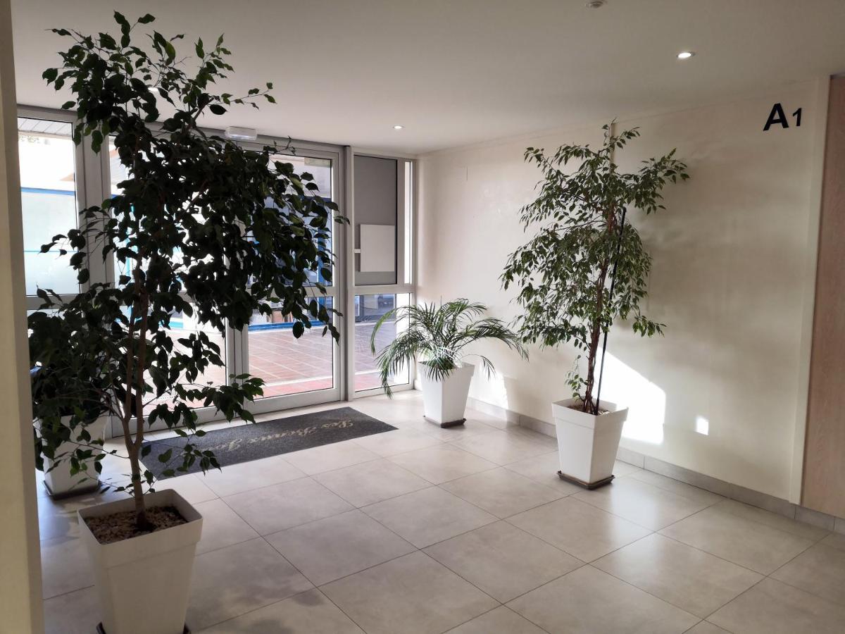 2 Pieces Climatise Avec Balcon Dans Le Vieil Antibes, Residence Avec Ascenseur المظهر الخارجي الصورة